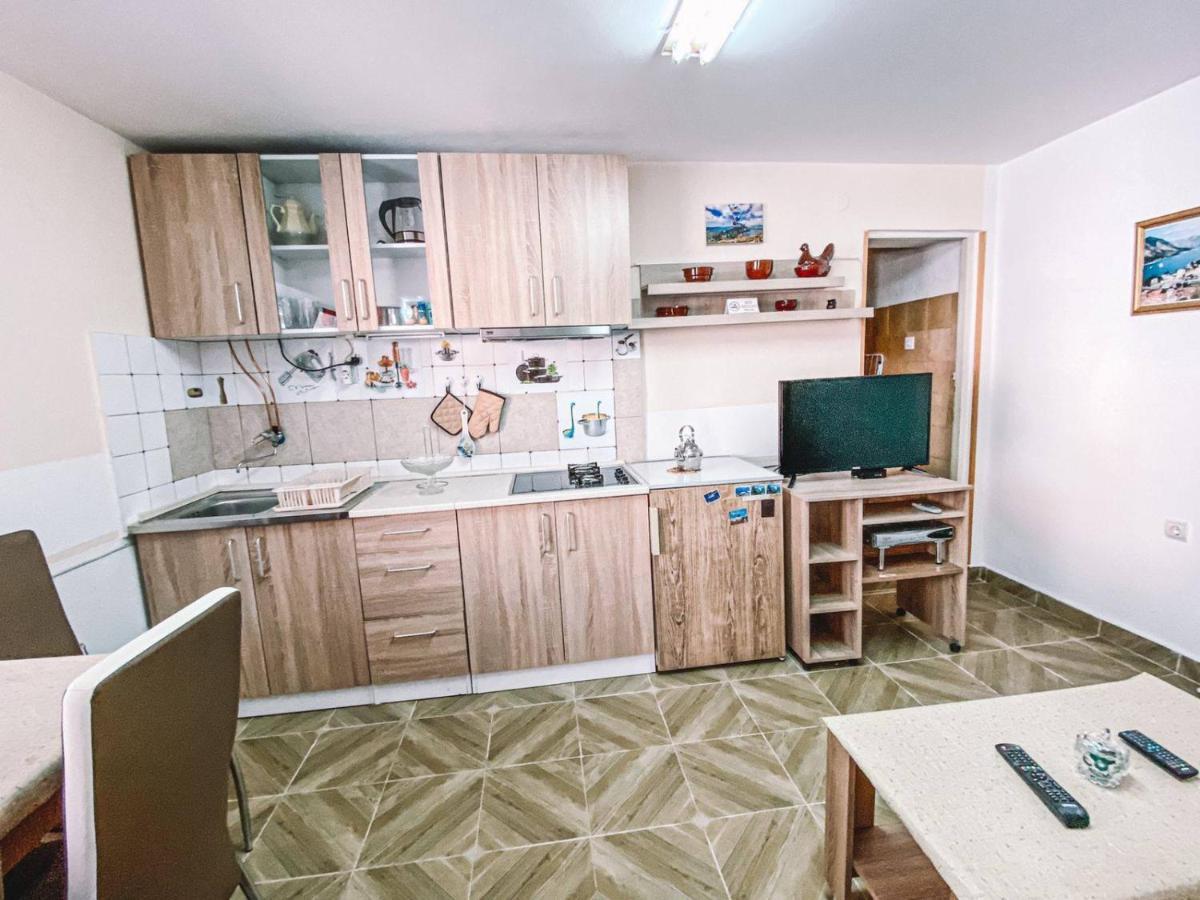 Apartment Near The Old Town Of Kotor Exterior foto